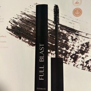 Farmasi Full Blast Intense Black Mascara